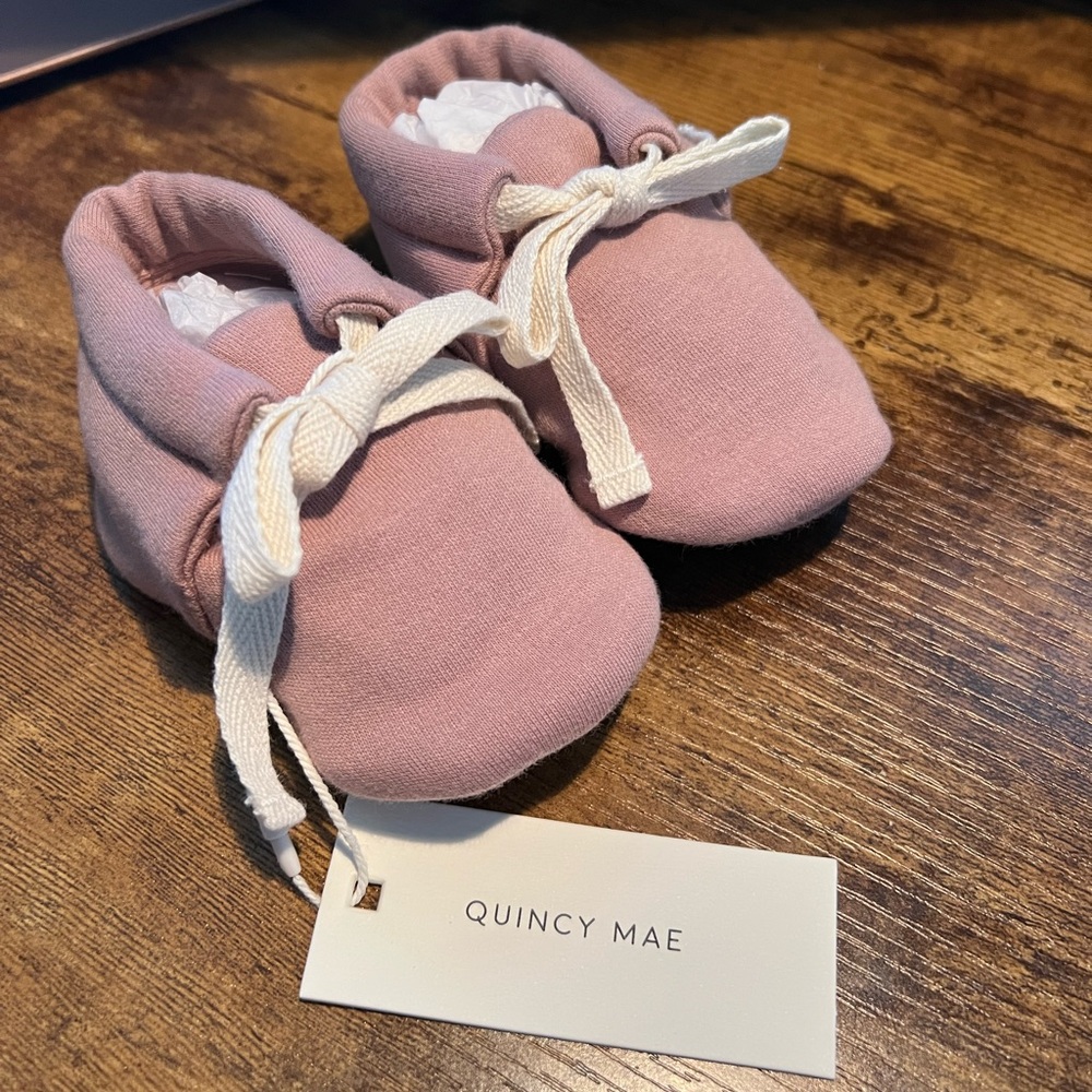 NWT Quincy Mae Mauve Baby Booties